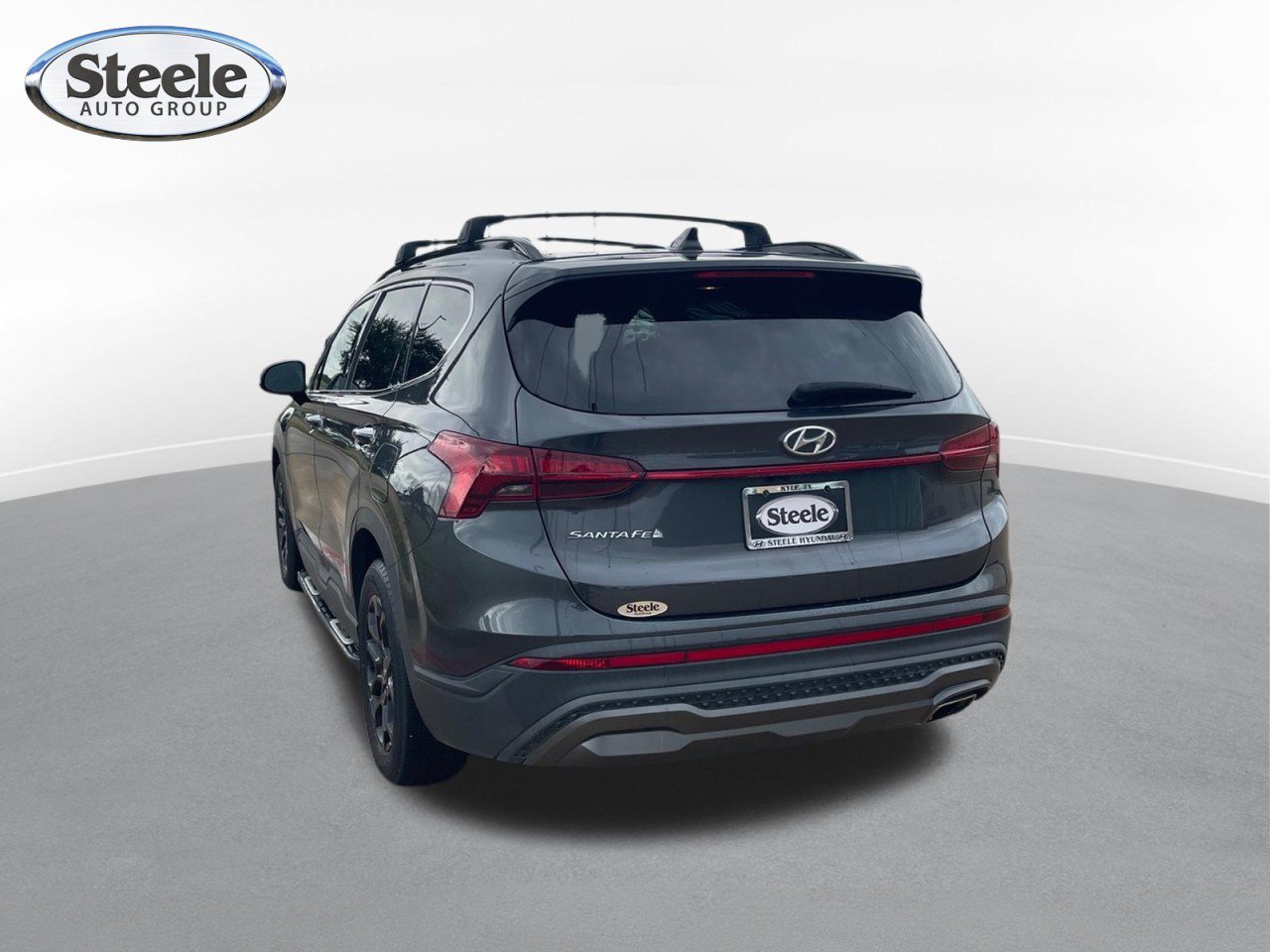 Used 2022 Hyundai Santa Fe XRT FWD image 2