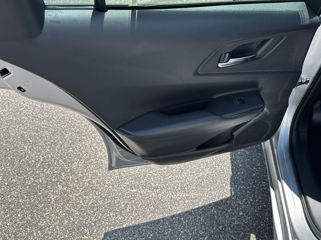 New 2025 Toyota Prius Plug-In Hybrid FWD image 21