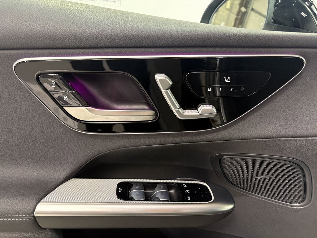 Certified 2025 Mercedes-Benz GLC 300 4MATIC image 6