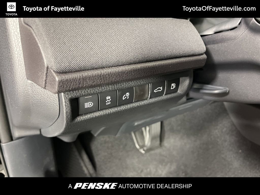 Used 2026 Toyota Camry LE w/ Convenience Package FWD image 26