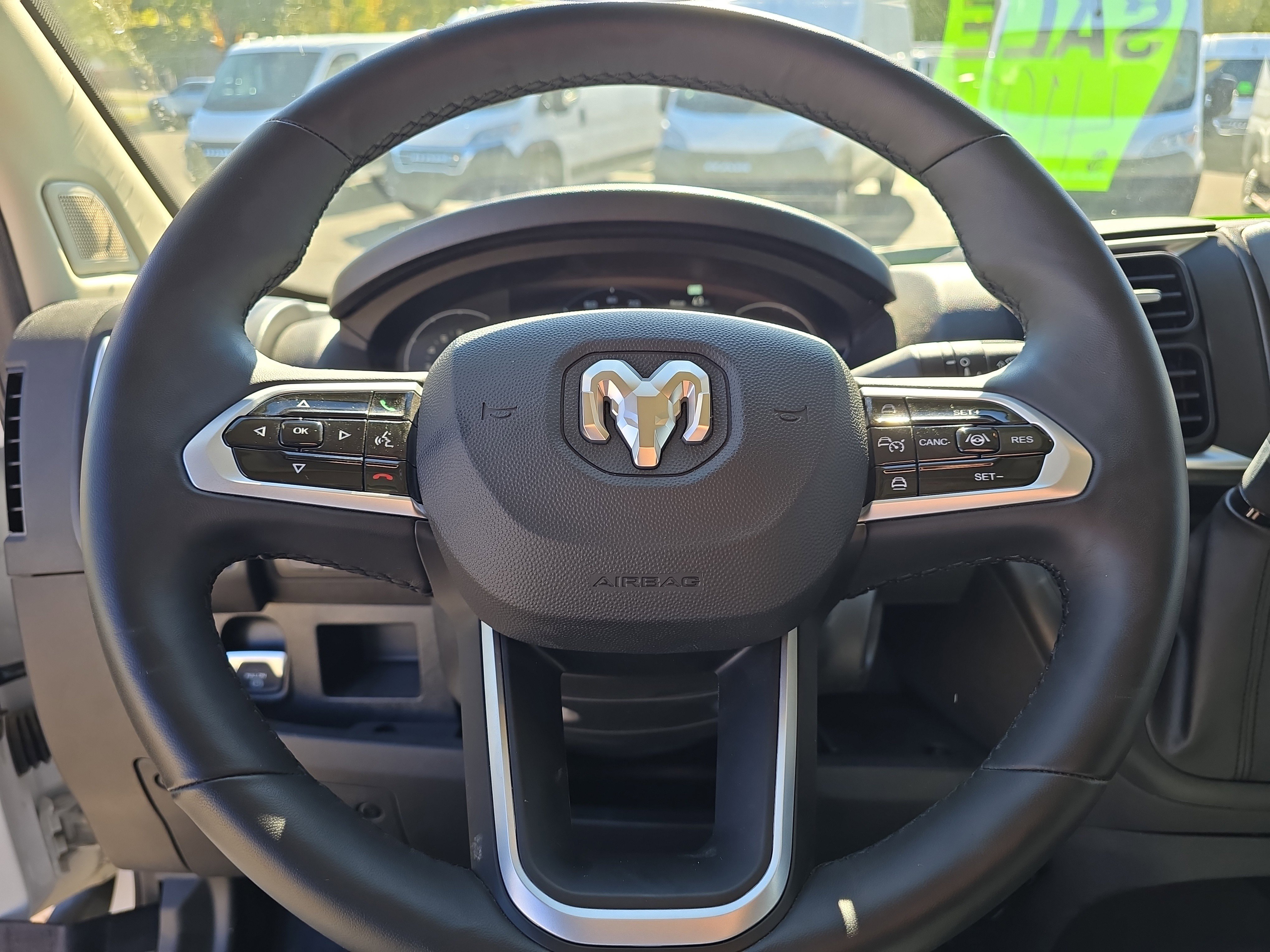 Used 2025 RAM ProMaster 2500 w/ Quick Order Package 22G SLT image 17