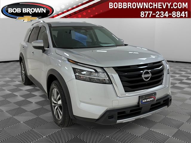 Used 2023 Nissan Pathfinder SL image 1