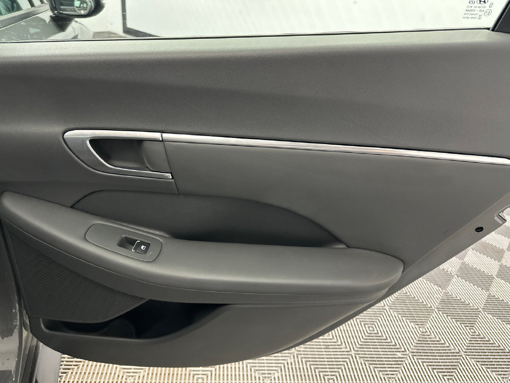 Certified 2022 Hyundai Sonata SEL Plus FWD image 17