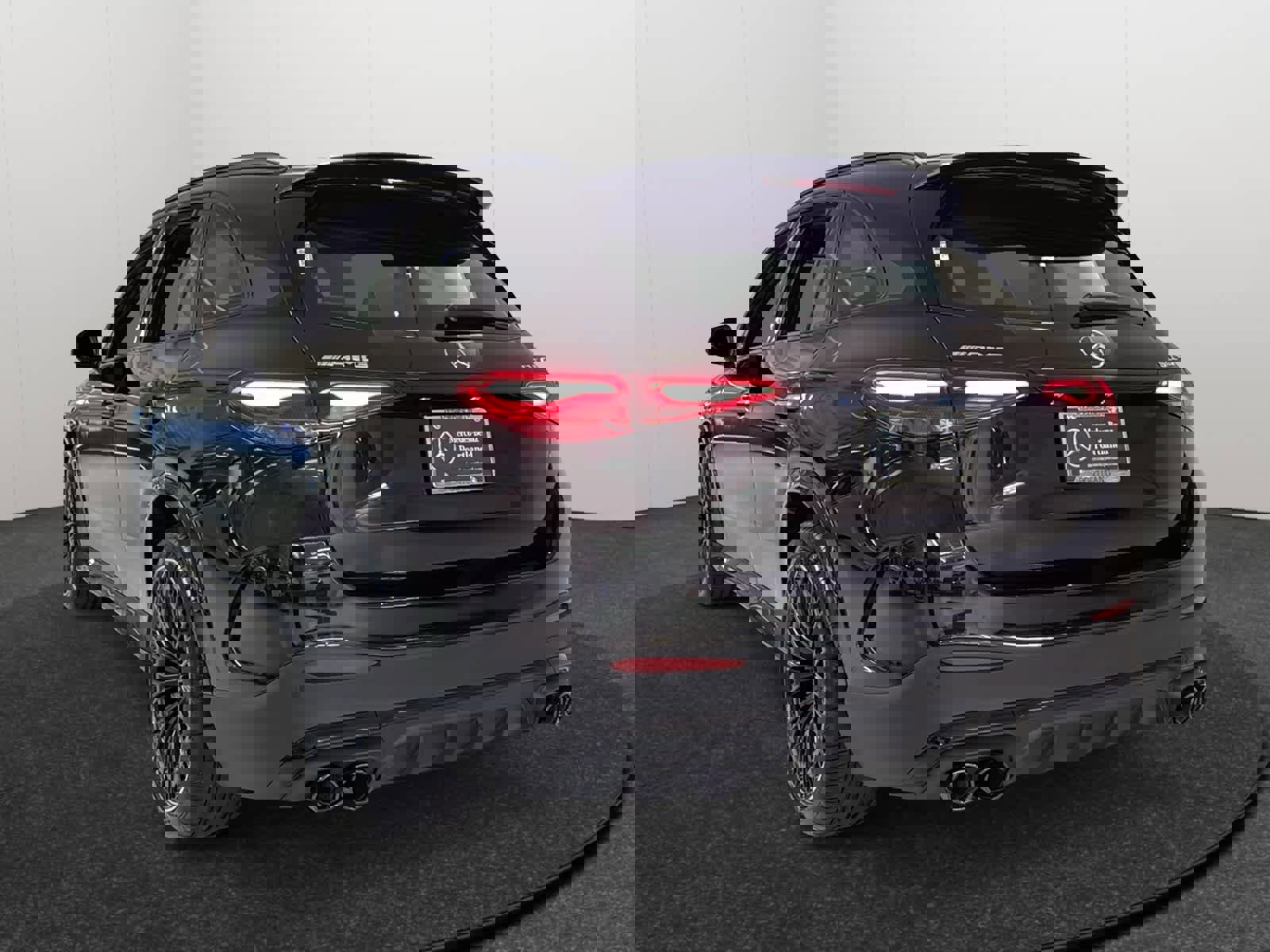 New 2026 Mercedes-Benz GLC 43 AMG 4MATIC image 6