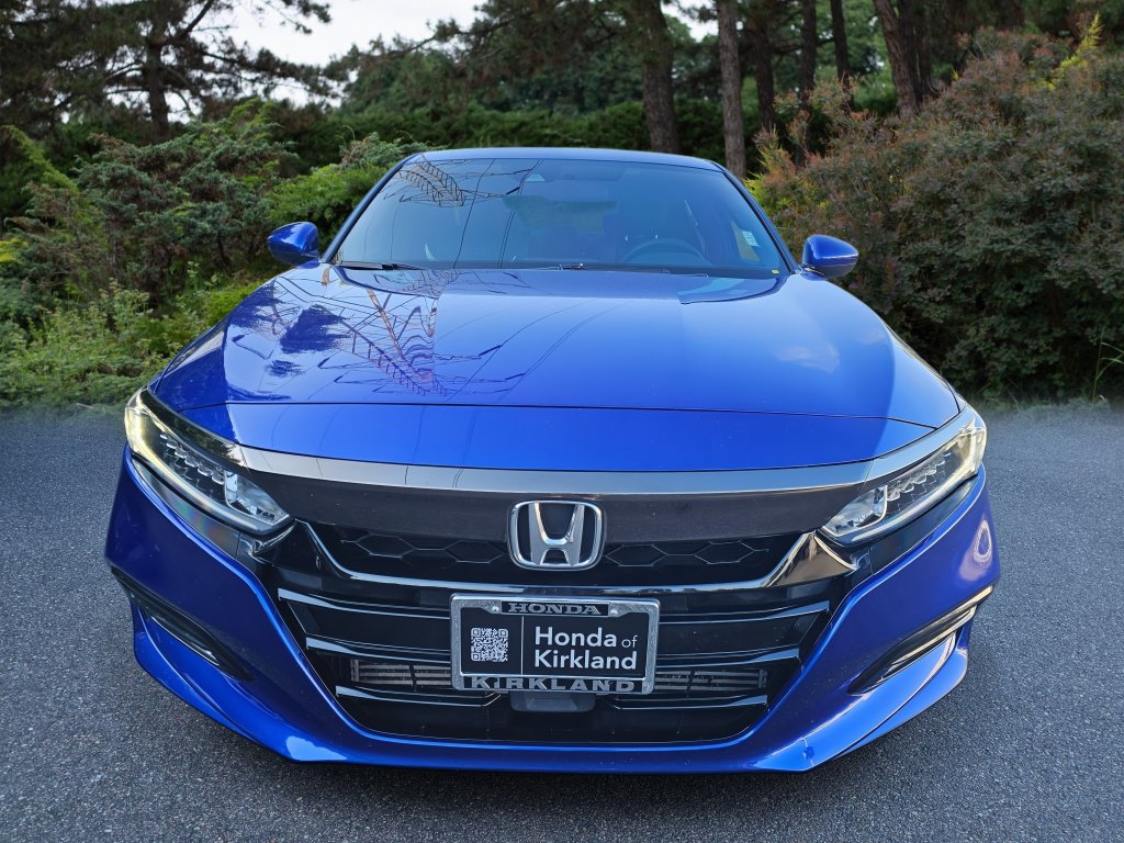 Used 2018 Honda Accord Sport image 2