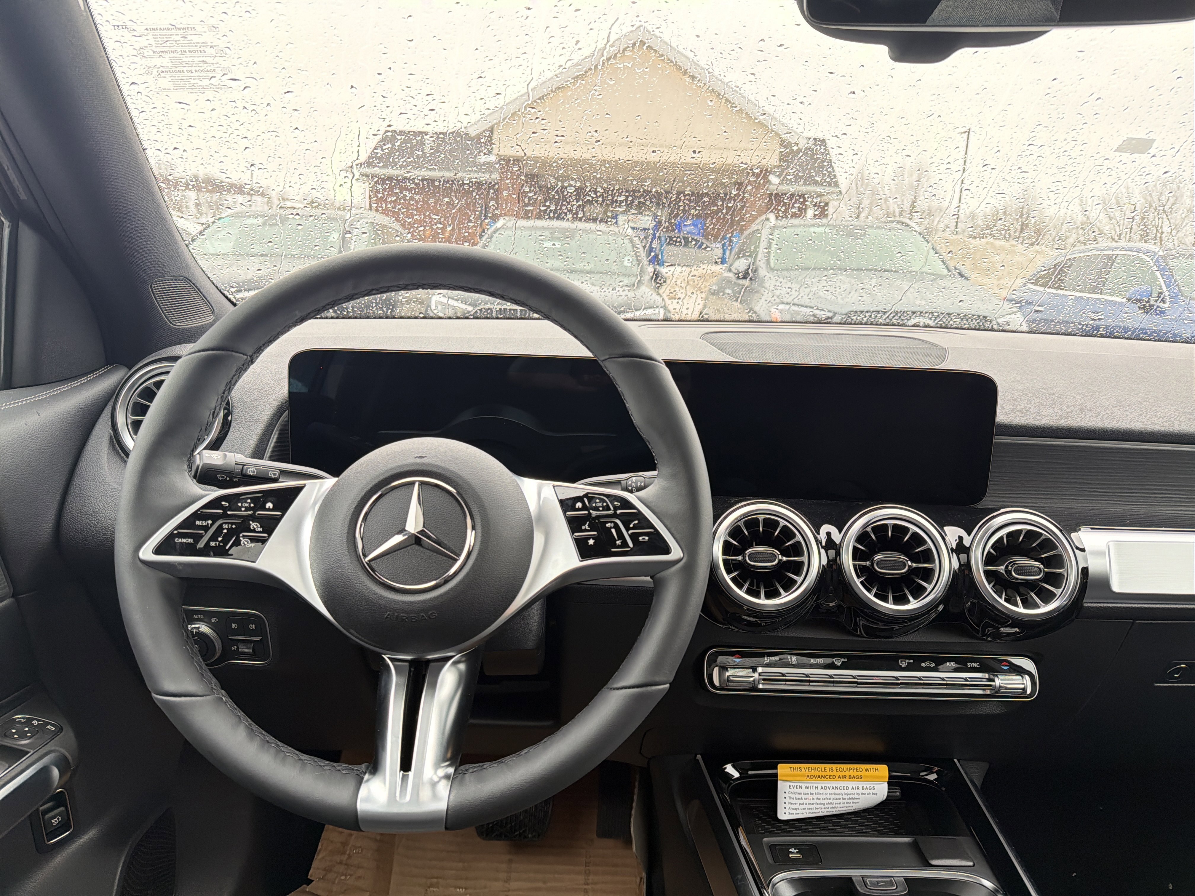 New 2026 Mercedes-Benz GLB 250 4MATIC image 12