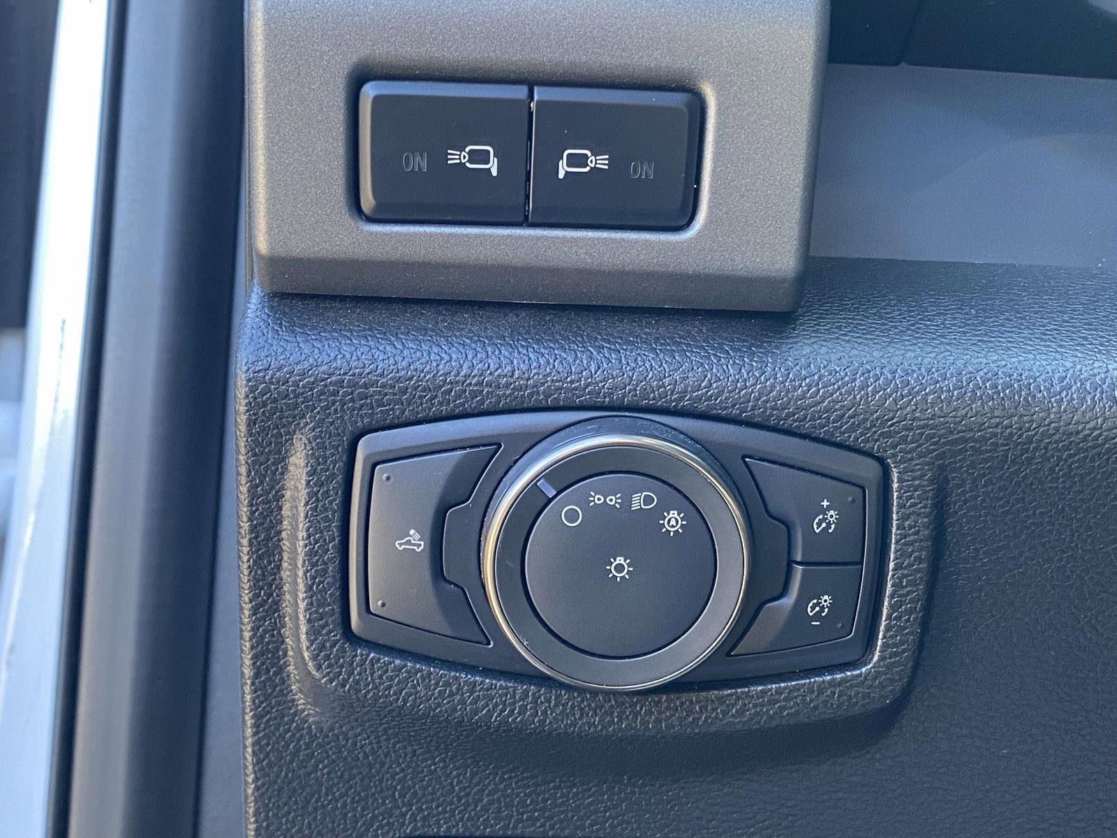 Used 2018 Ford F150 Raptor w/ Equipment Group 802A Luxury image 20