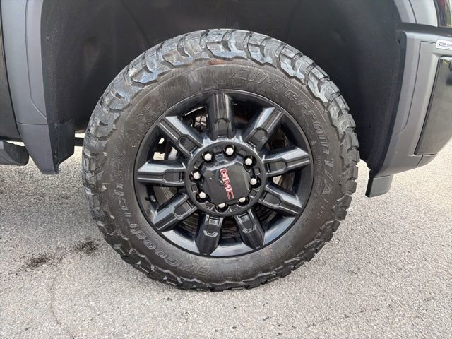 Used 2024 GMC Sierra 2500 AT4 w/ AT4 Premium Plus Package AWD/4WD image 9