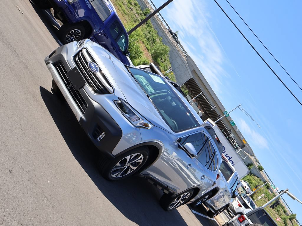 Used 2020 Subaru Outback Limited w/ Popular Package #2 AWD/4WD image 3