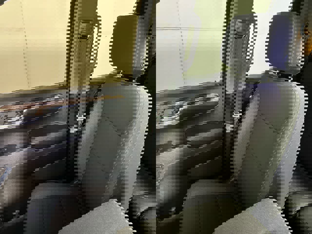 Used 2024 GMC Sierra 1500 Elevation image 26