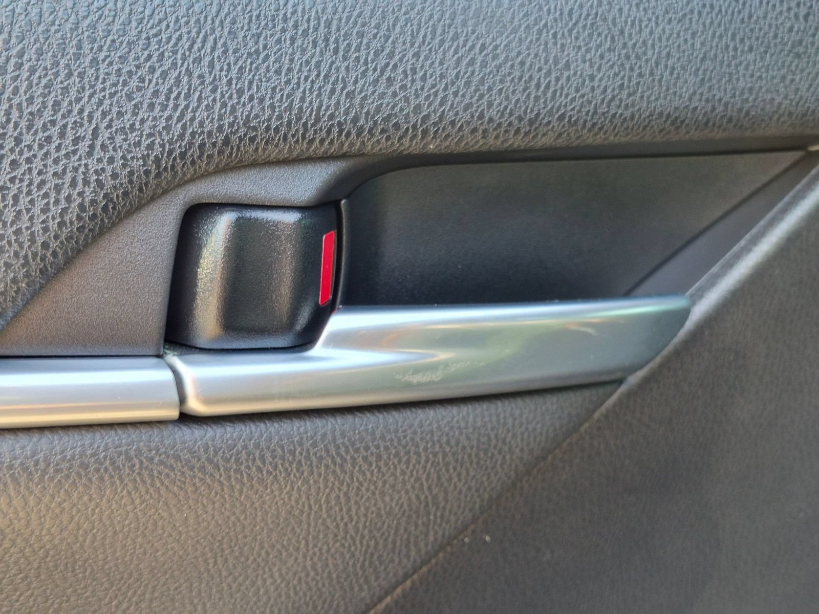 Used 2022 Toyota Camry XSE FWD image 27