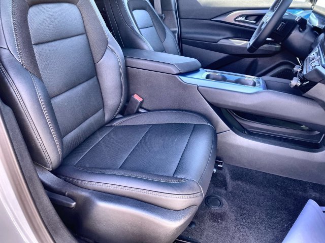 Used 2026 Chevrolet Equinox EV LT AWD/4WD image 41