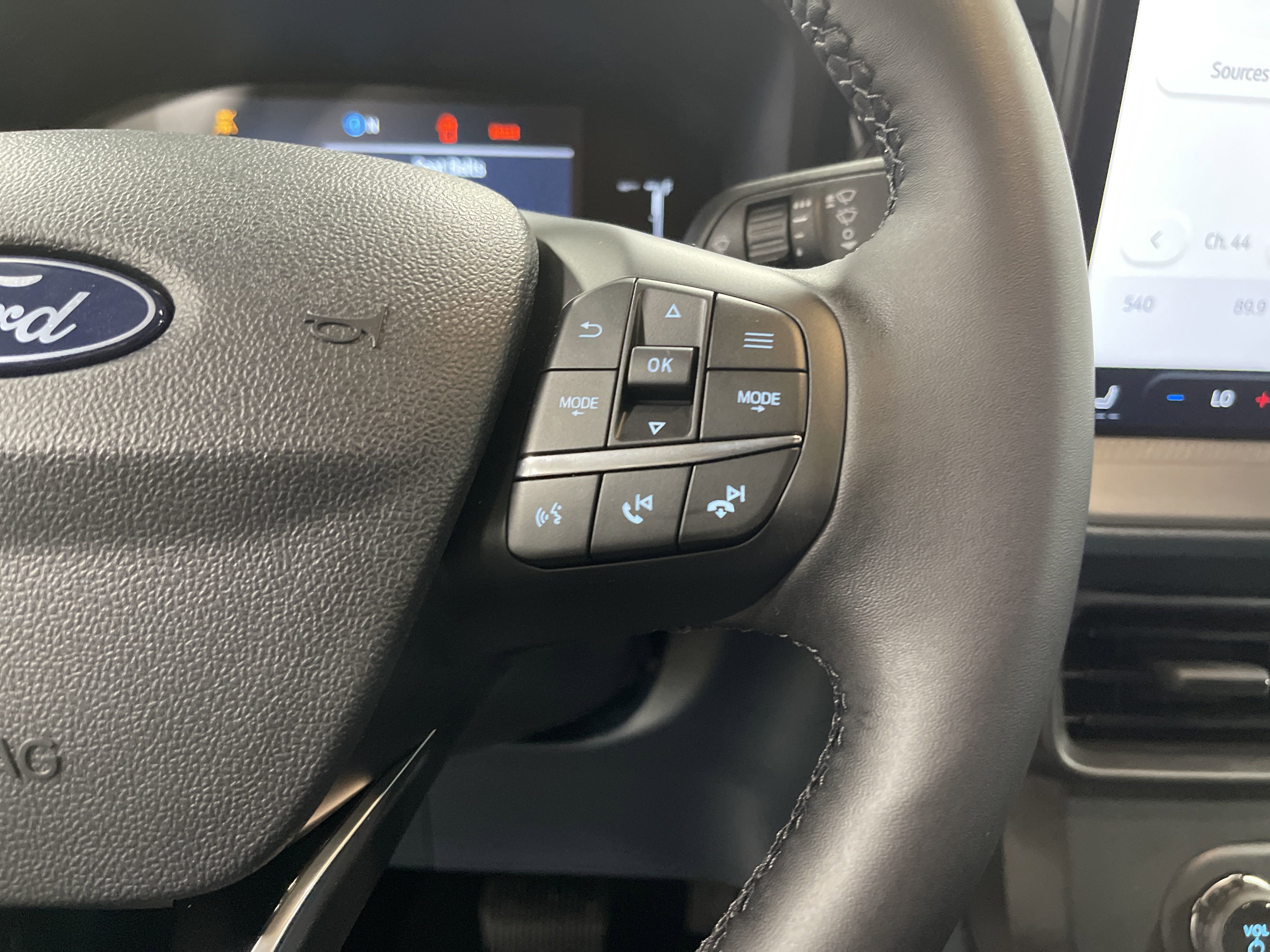 New 2025 Ford Maverick XLT w/ XLT Luxury Package image 21