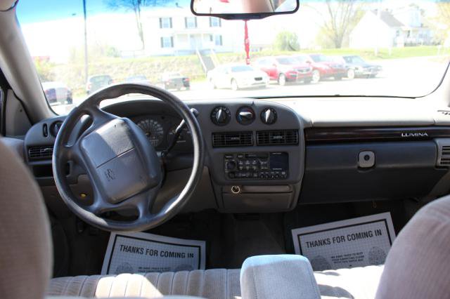 Used 1998 Chevrolet Lumina Sedan w/ Preferred Equipment Group 1 FWD image 15
