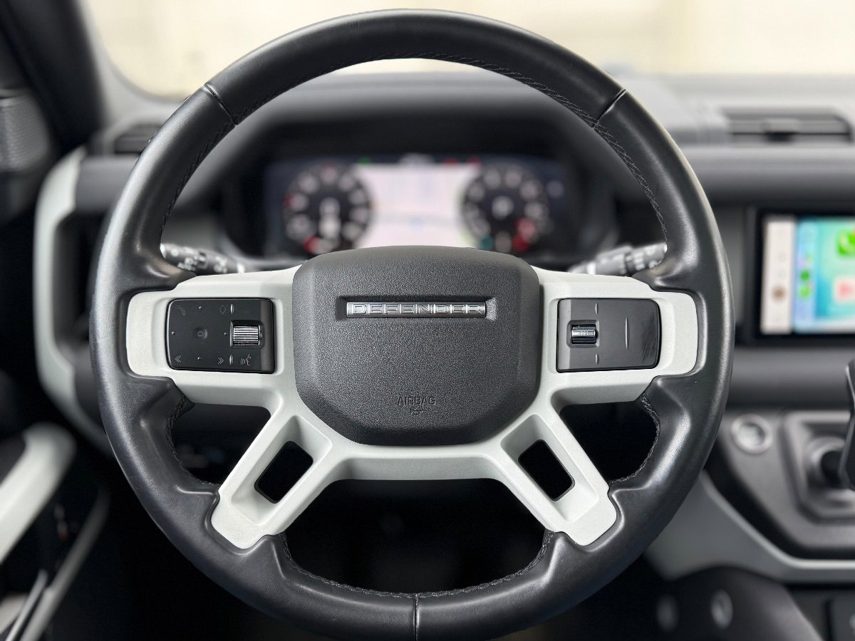 Used 2023 Land Rover Defender 110 S image 15