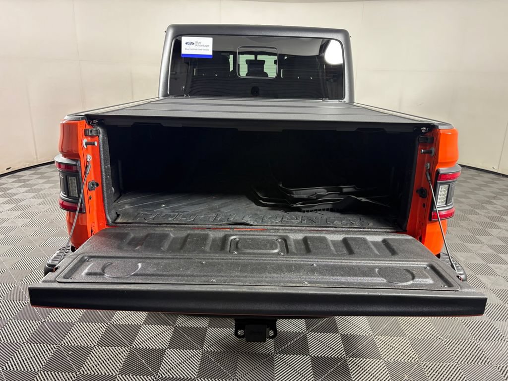 Used 2023 Jeep Gladiator Rubicon w/ Cold Weather Group AWD/4WD image 30