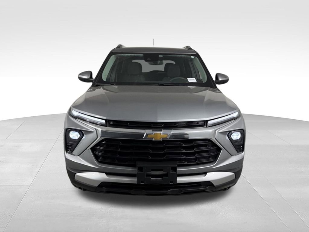 Used 2025 Chevrolet TrailBlazer LT AWD/4WD image 6