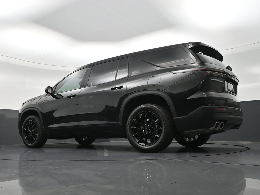 Used 2024 Chevrolet Traverse LS w/ Midnight/Sport Edition FWD image 25