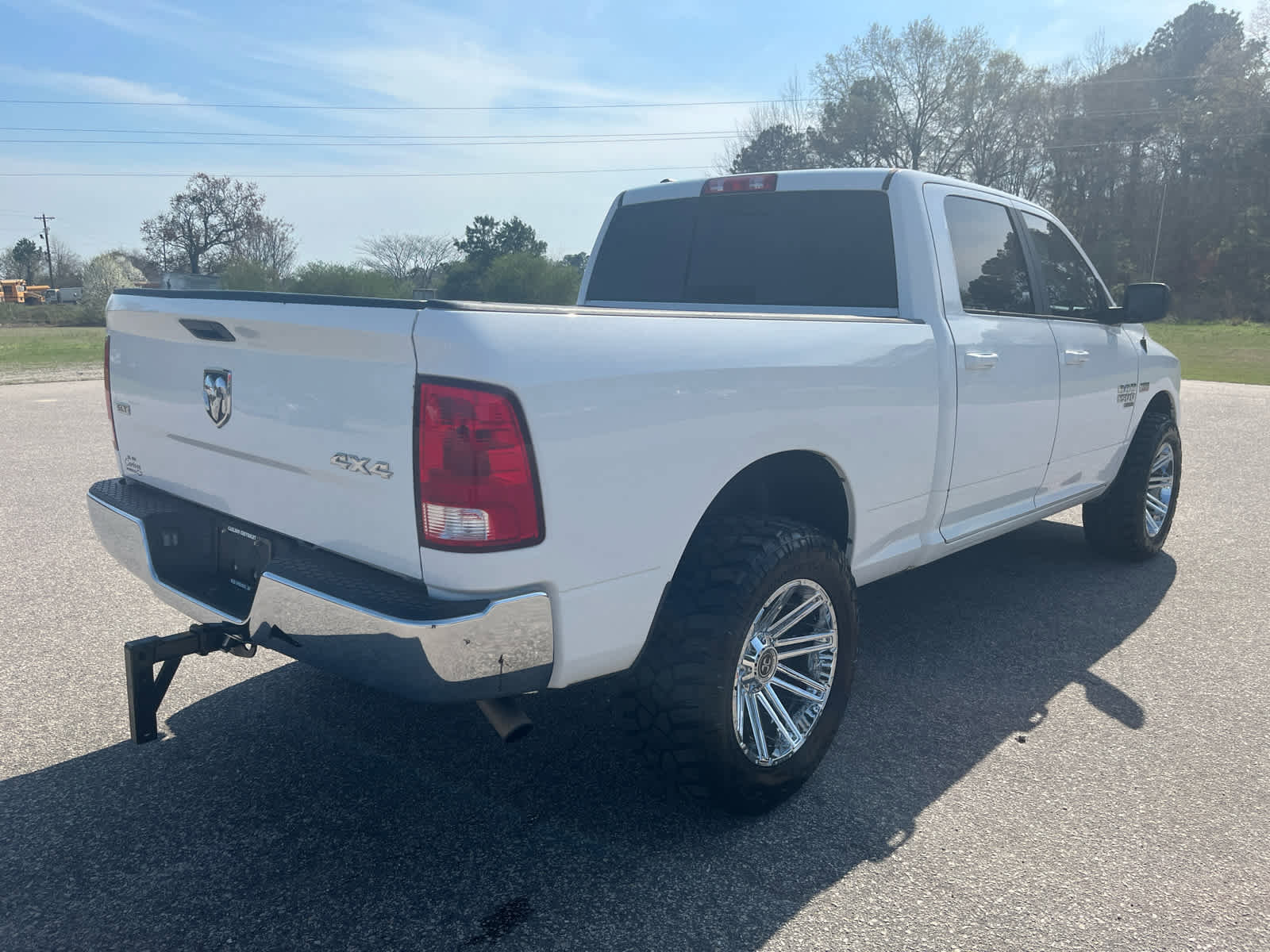 Used 2019 RAM 1500 Classic SLT image 5
