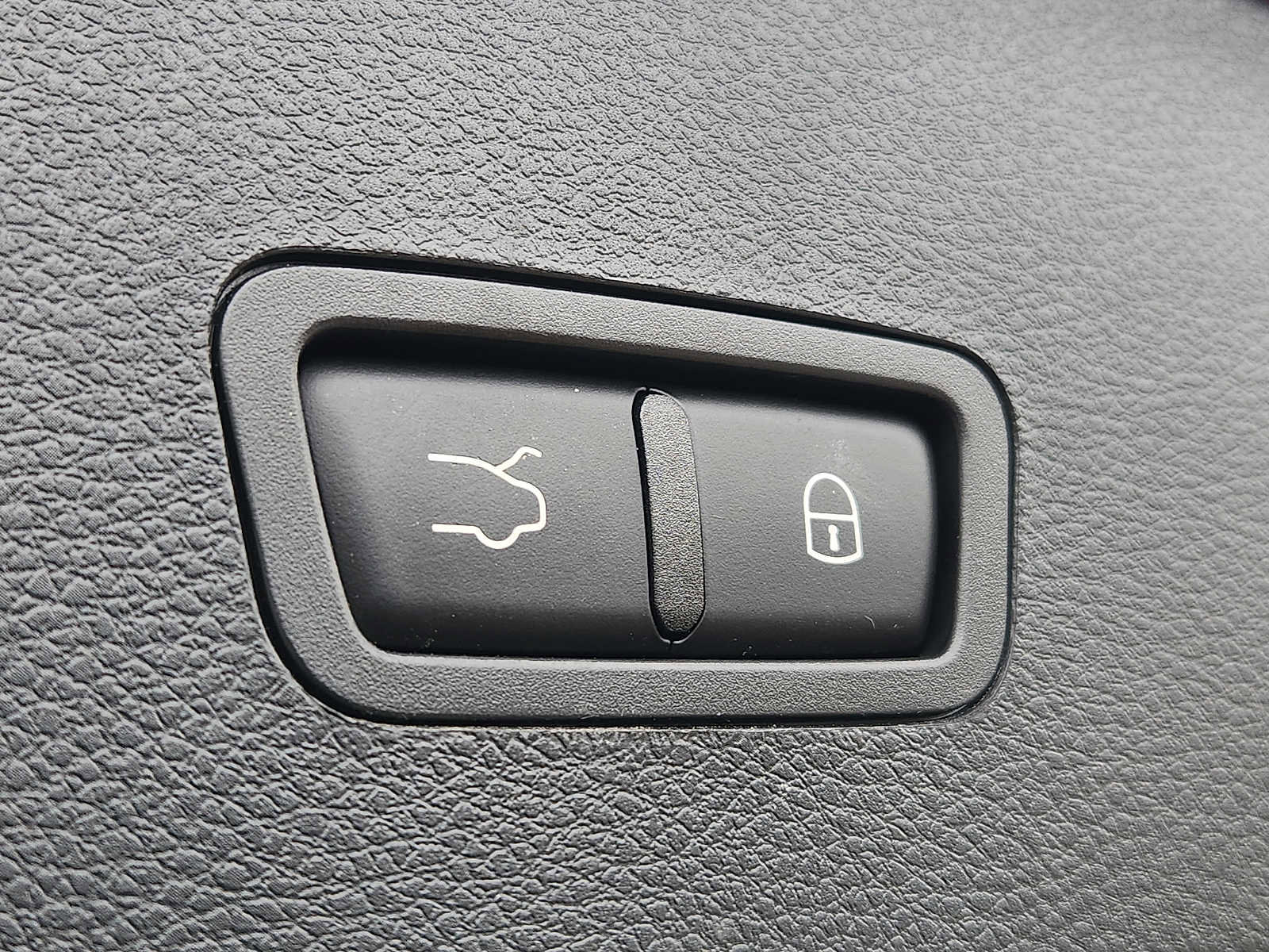 Used 2024 Dodge Hornet R/T Plus AWD/4WD image 30