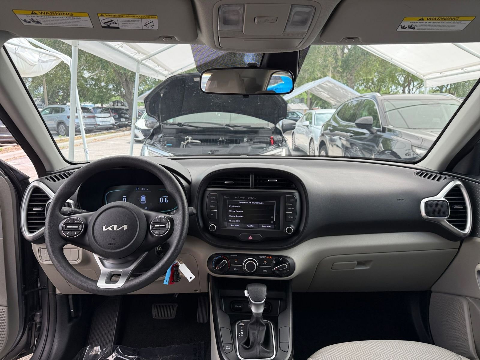 Used 2025 Kia Soul LX w/ LX Technology Package FWD image 30