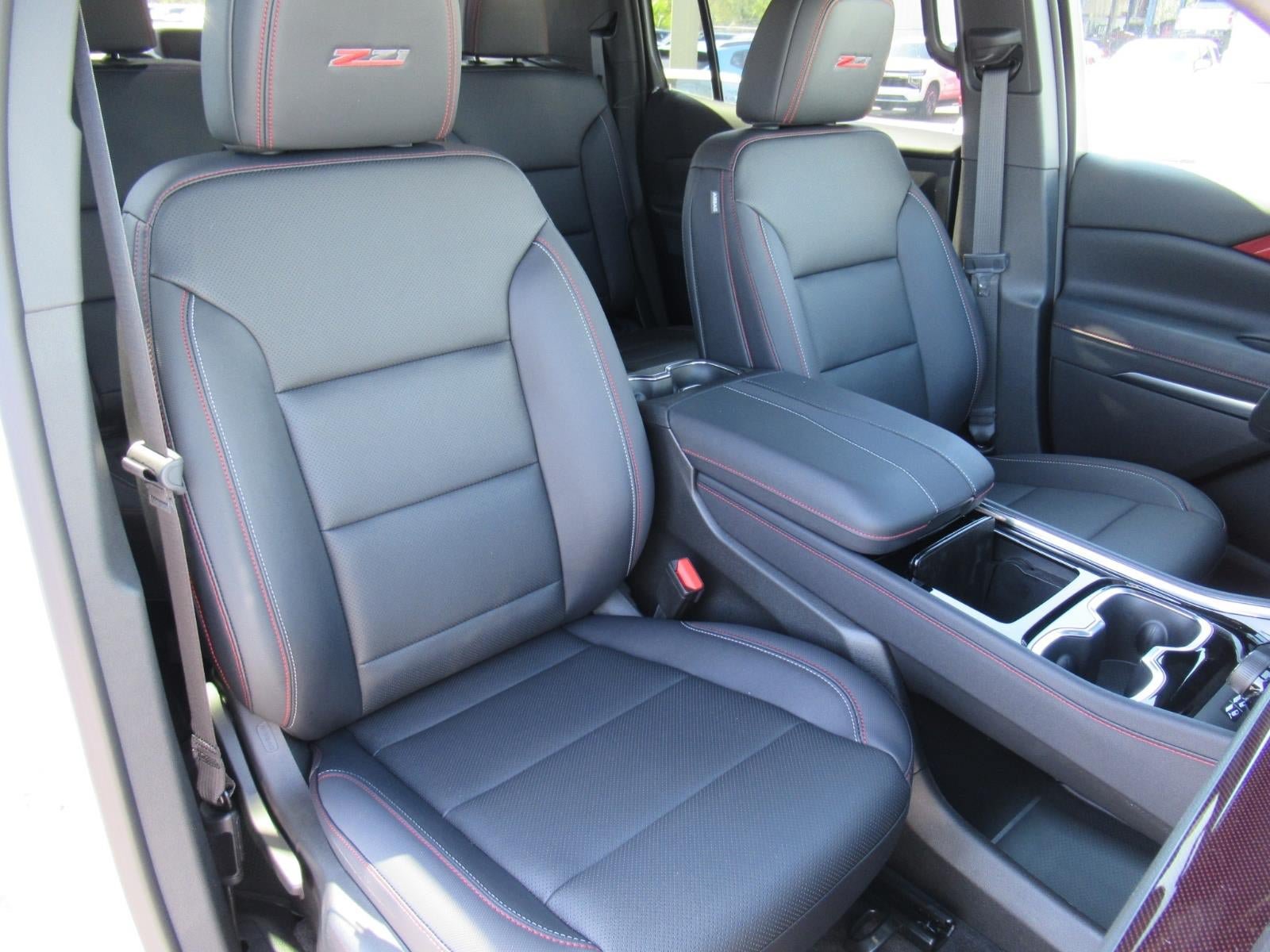 New 2026 Chevrolet Traverse Z71 w/ Enhanced Driving Package AWD/4WD image 9