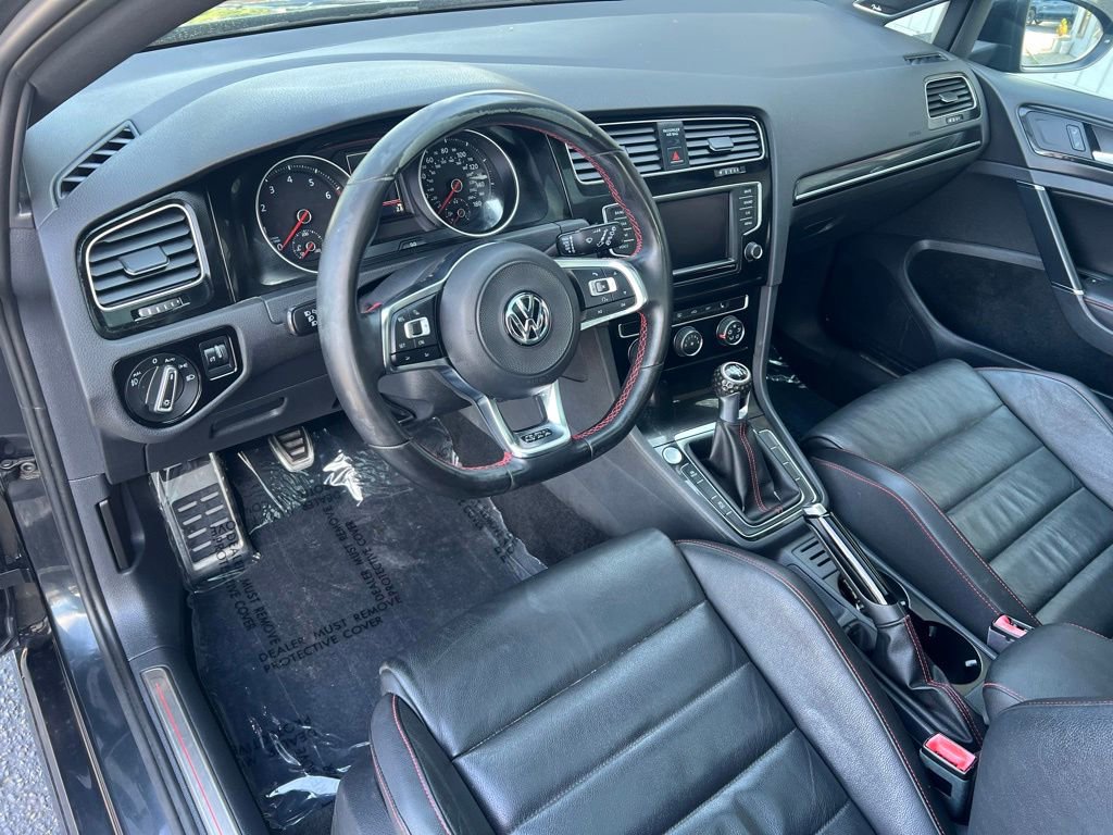 Used 2017 Volkswagen GTI SE FWD image 12