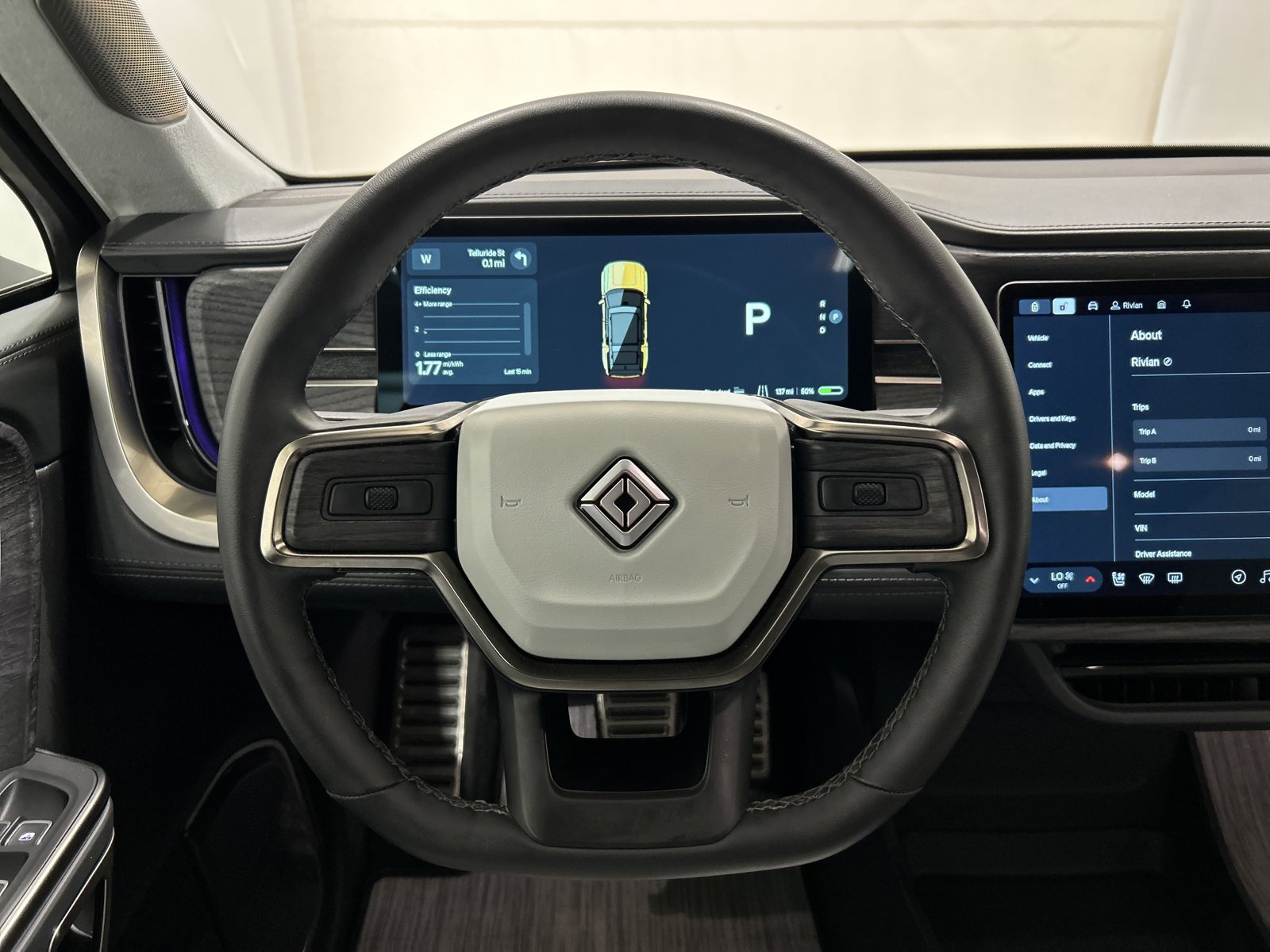 Used 2023 Rivian R1S Adventure AWD/4WD image 28