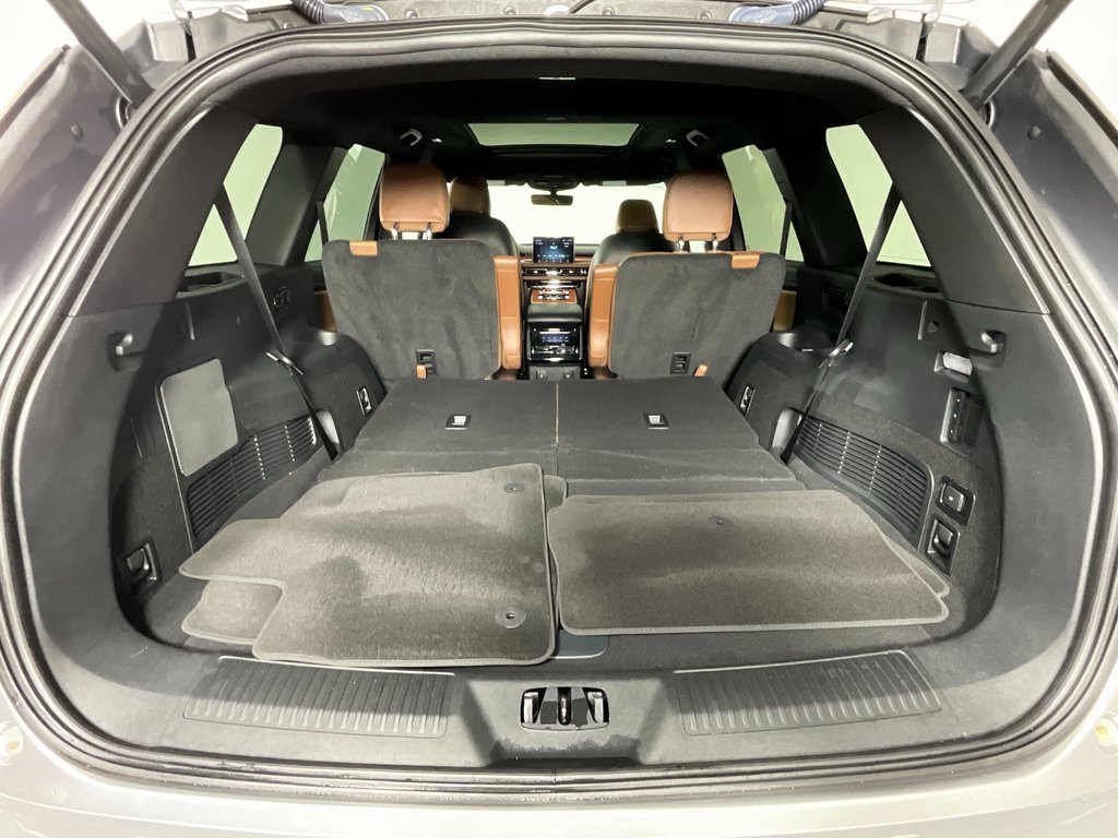 Certified 2024 Lincoln Aviator Reserve w/ Equipment Group 201A image 28