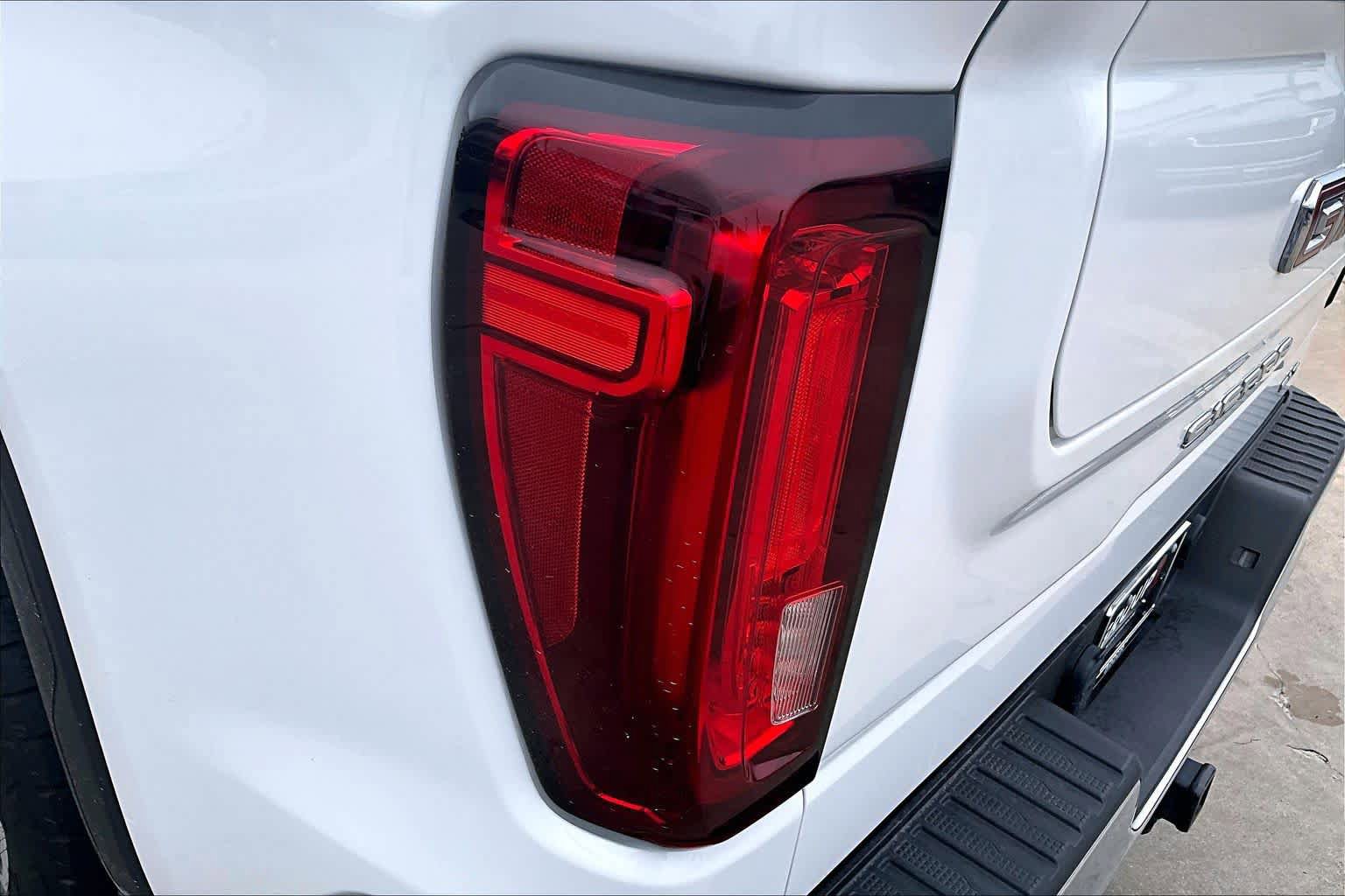 Used 2023 GMC Sierra 1500 AT4X w/ AT4X AEV Edition AWD/4WD image 29