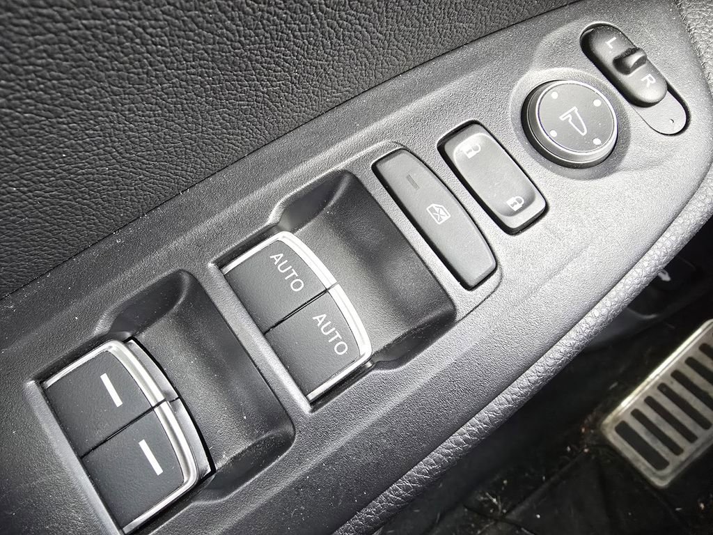 Used 2022 Honda Accord Sport image 24