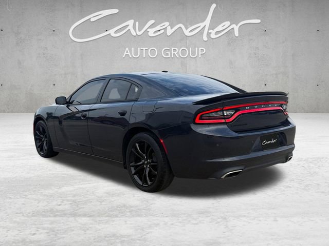 Used 2017 Dodge Charger SE w/ Blacktop Package RWD image 14