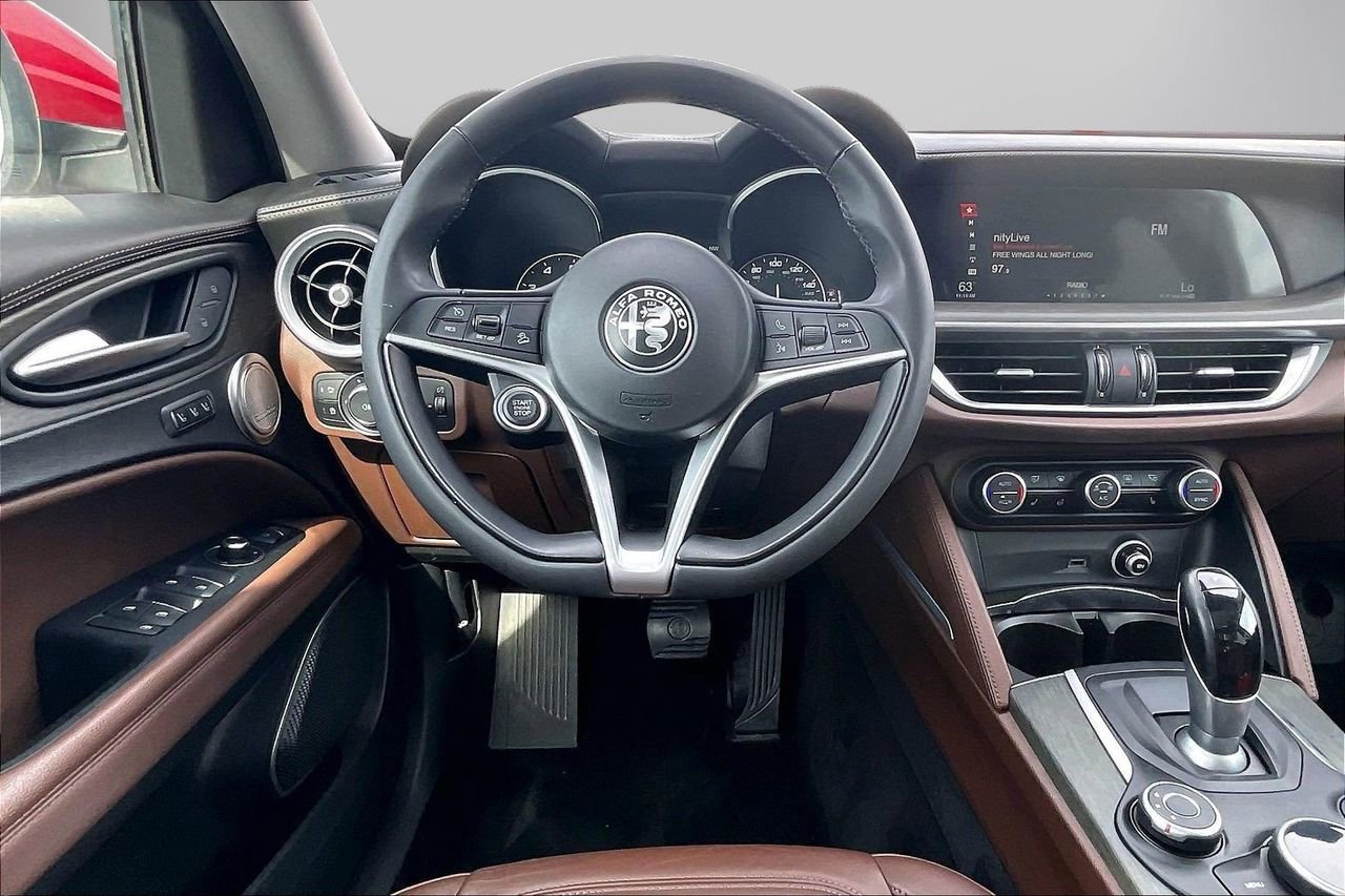 Used 2019 Alfa Romeo Stelvio Ti image 12