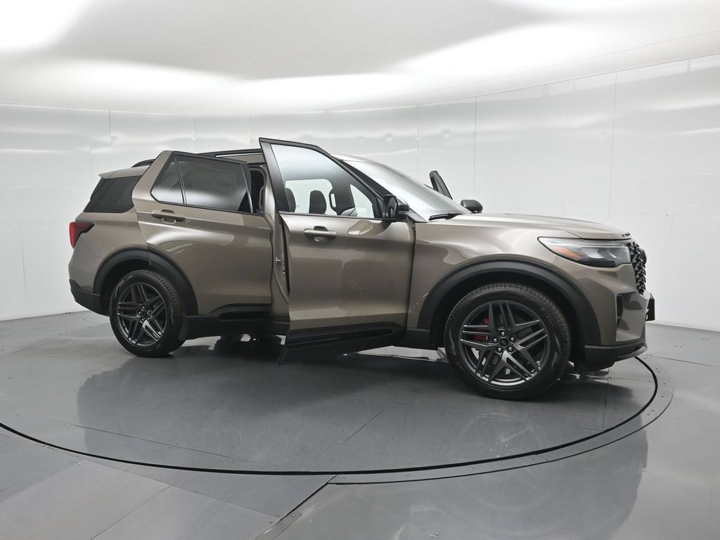 New 2026 Ford Explorer ST w/ Sun And Sound Package AWD/4WD image 30
