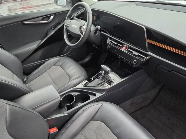 Certified 2023 Kia Niro EX image 11