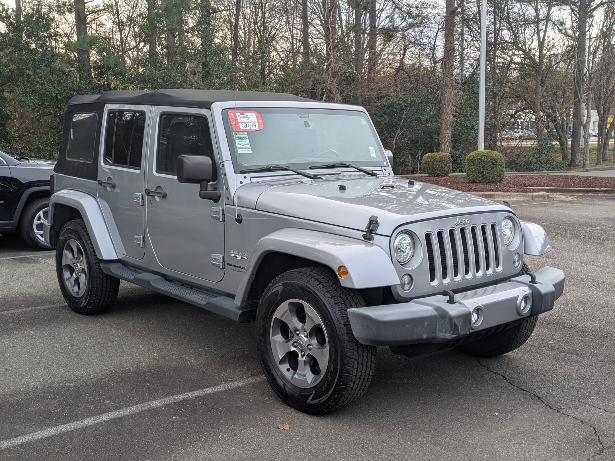 Used 2018 Jeep Wrangler Unlimited Sahara w/ Connectivity Group image 3