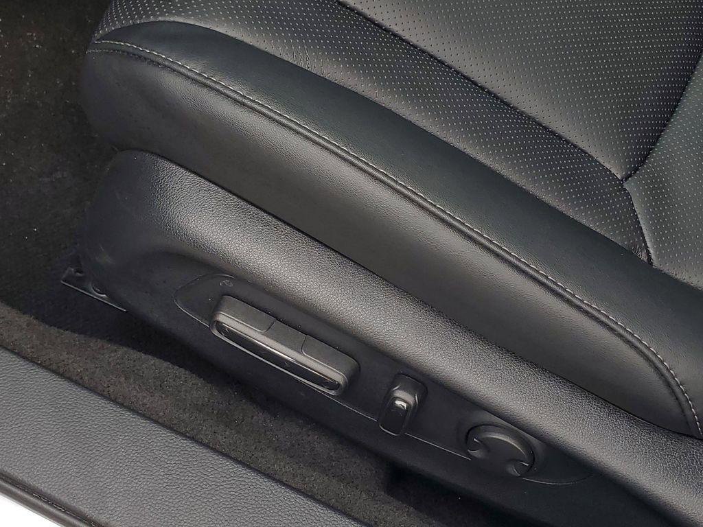 Used 2025 Honda Accord Sport image 12