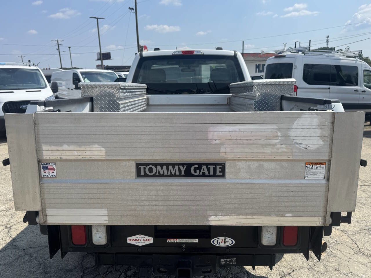 Used 2022 Ford F250 XL w/ Power Equipment Group image 5