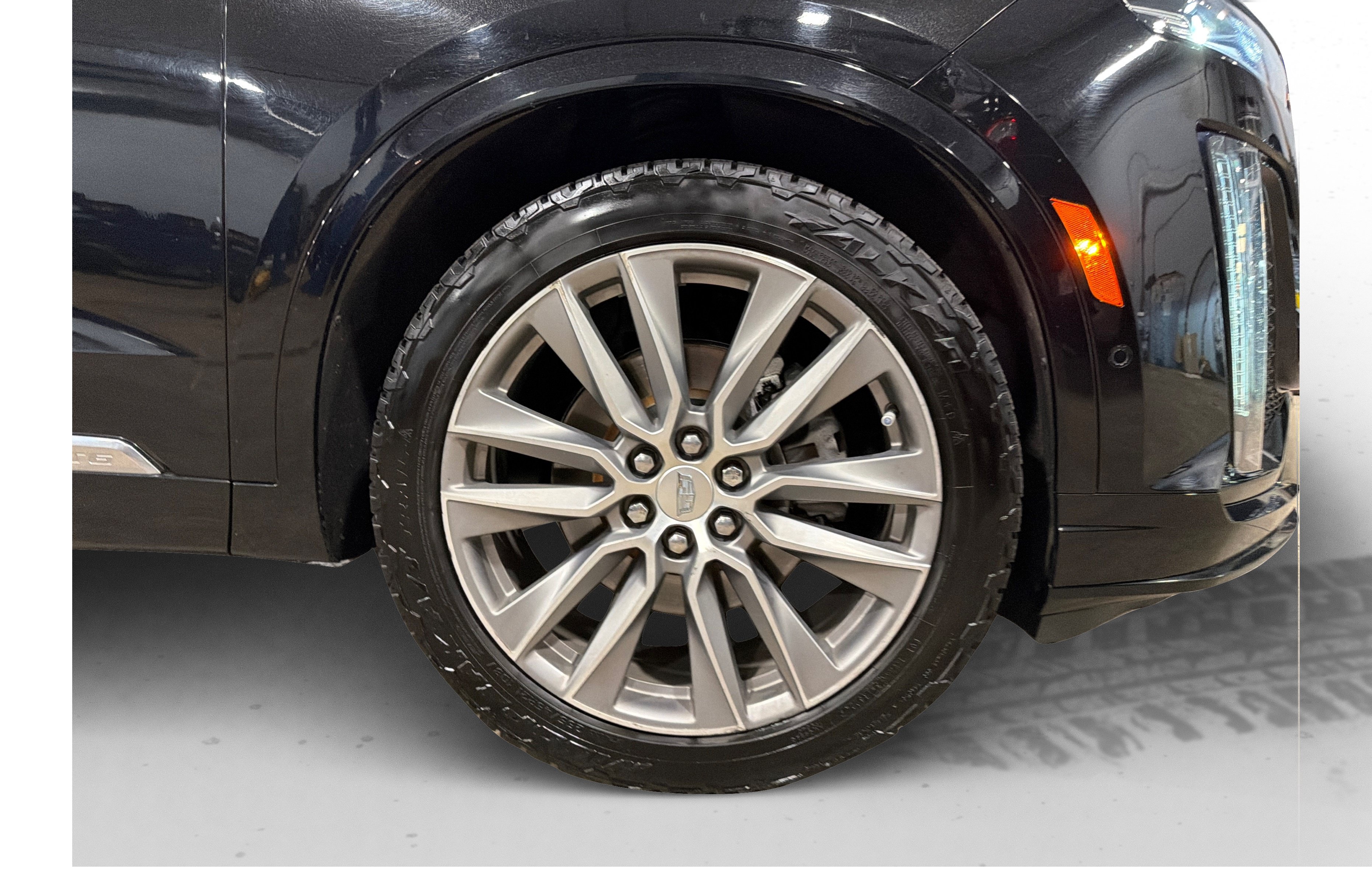 Used 2021 Cadillac XT6 Sport AWD/4WD image 54
