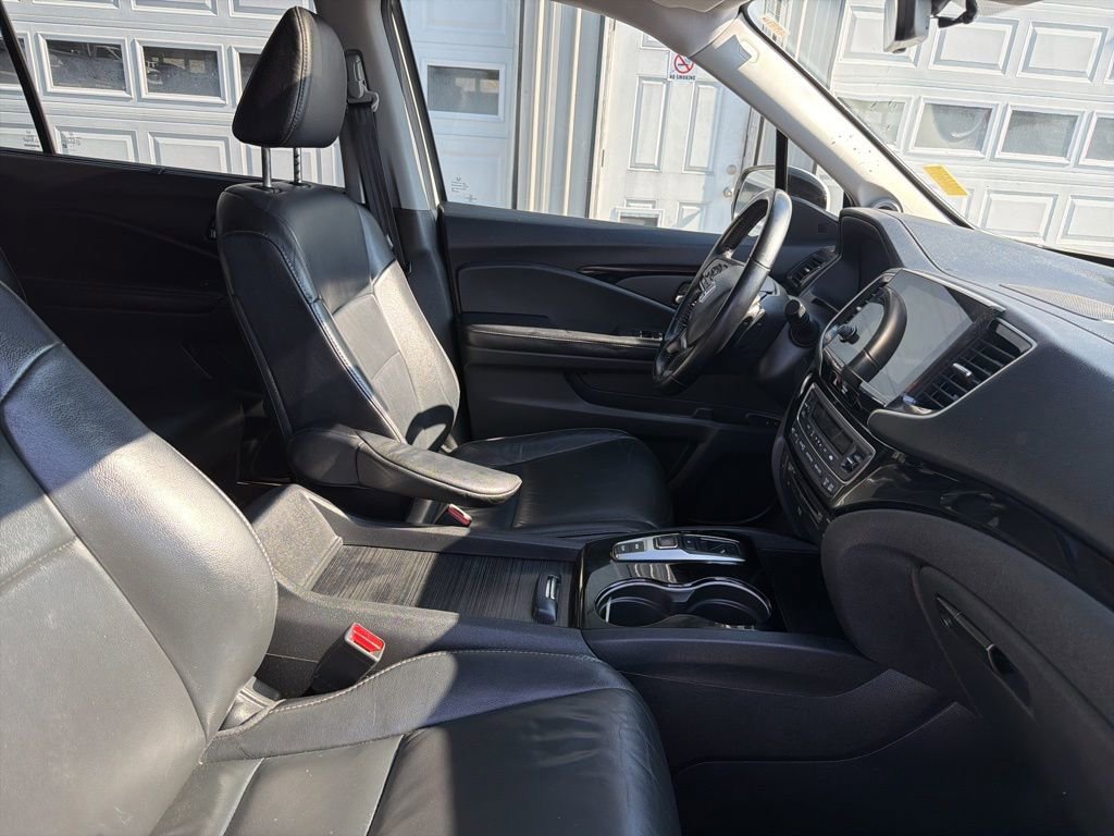 Used 2019 Honda Pilot Touring image 27