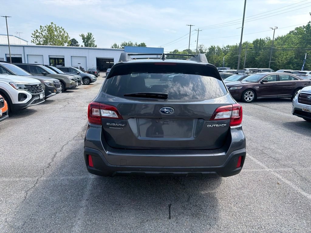 Used 2018 Subaru Outback 2.5i Limited AWD/4WD image 5
