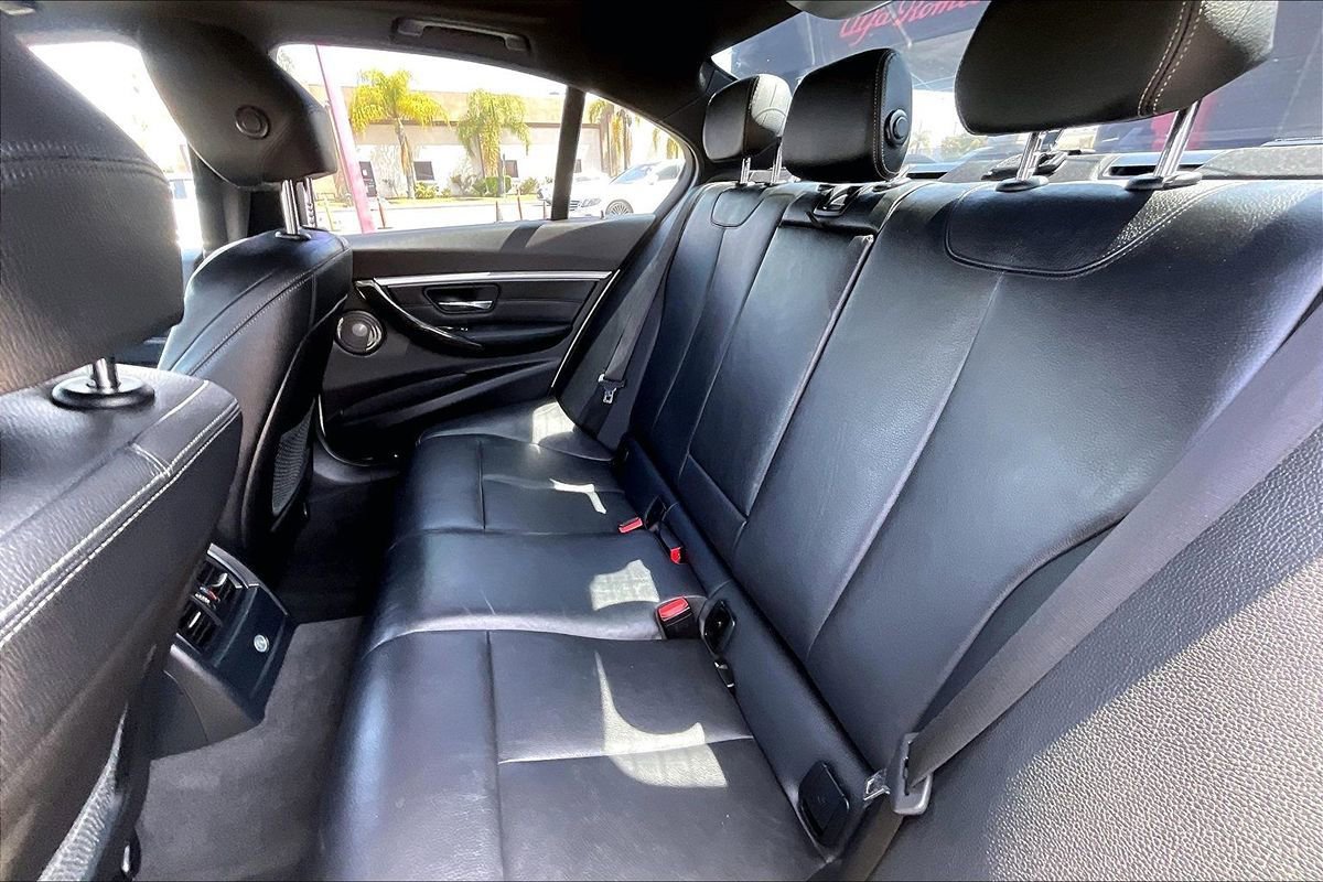 Used 2017 BMW 330i Sedan RWD image 11