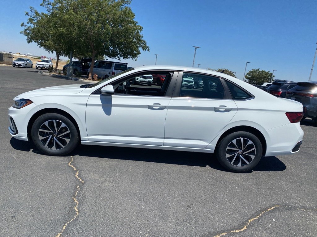 New 2025 Volkswagen Jetta S image 4