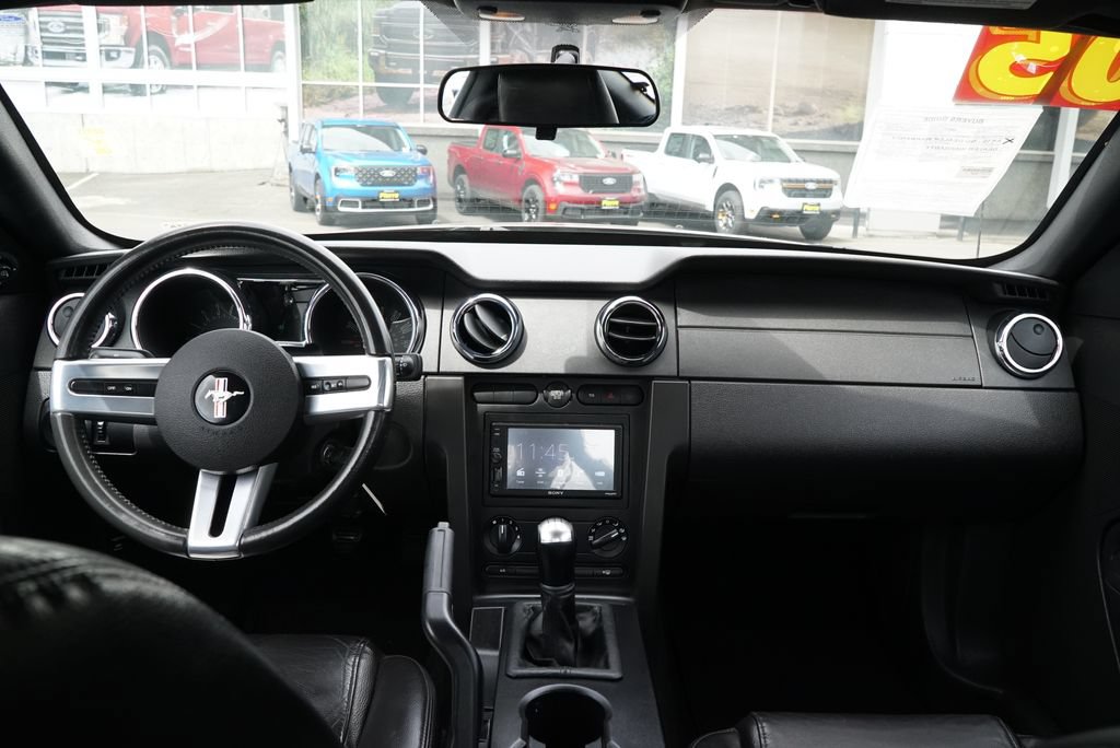 Used 2005 Ford Mustang Premium RWD image 12
