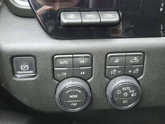 New 2026 Chevrolet Silverado 3500 LTZ w/ LTZ Premium Package image 13