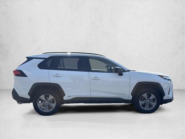 Used 2025 Toyota RAV4 LE AWD/4WD image 4