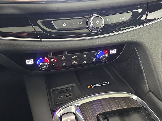 Used 2024 Buick Enclave Avenir w/ Avenir Technology Package image 23