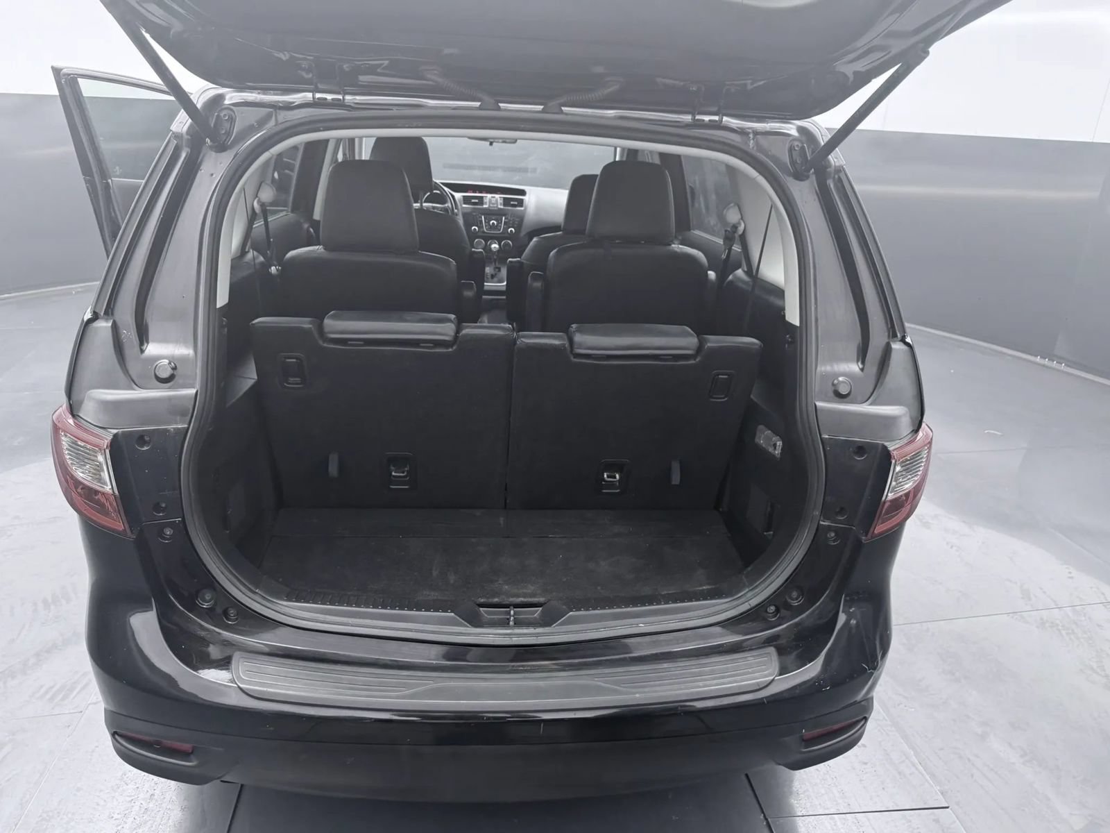 Used 2012 MAZDA MAZDA5 Grand Touring FWD image 25