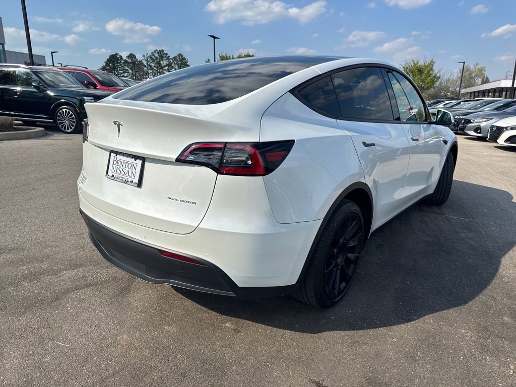 Used 2021 Tesla Model Y Long Range image 7