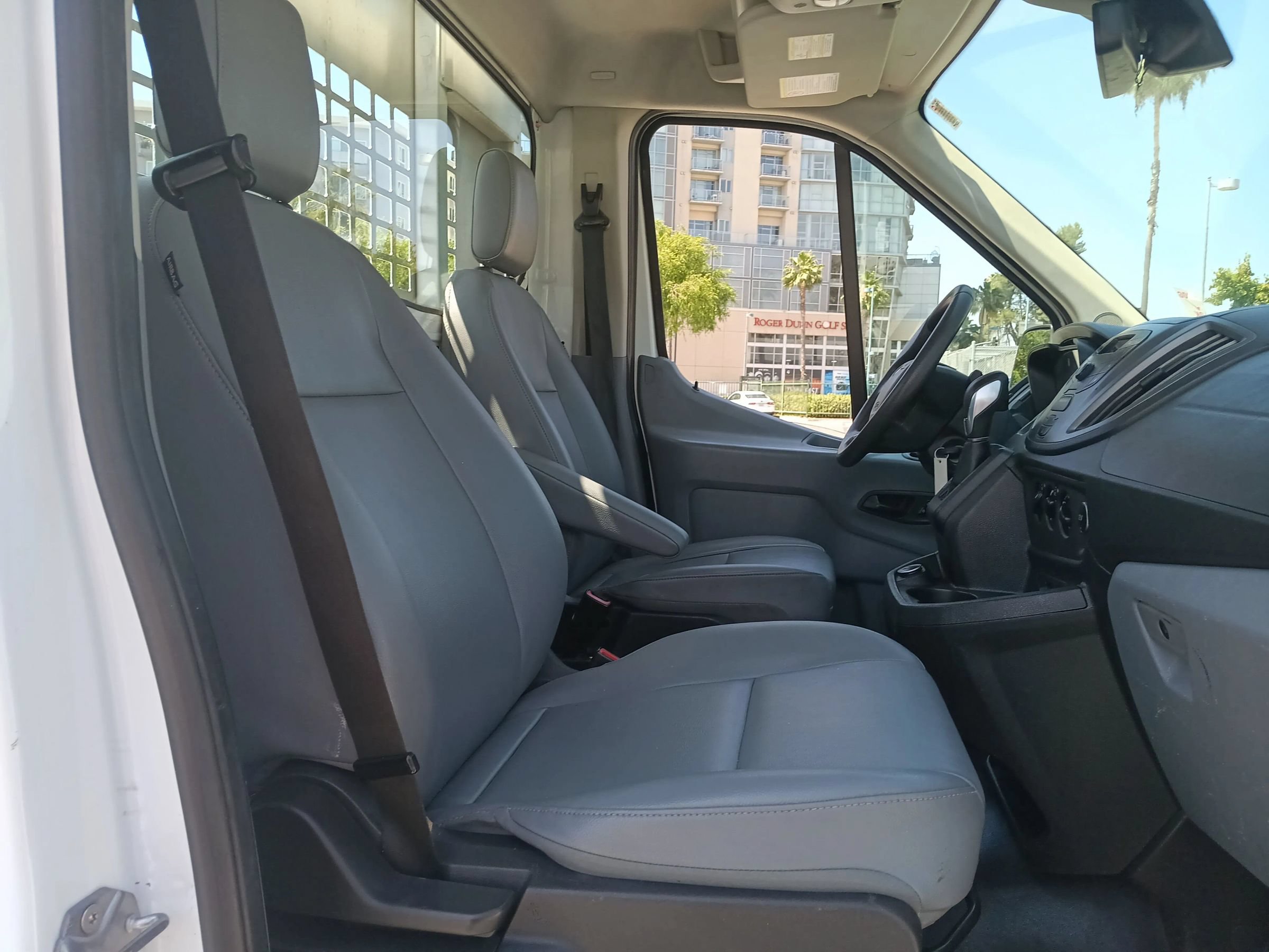 Used 2019 Ford Transit 250 138 RWD image 13